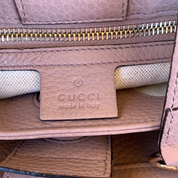 Gucci Crossbody Bag - Picture 6 of 16